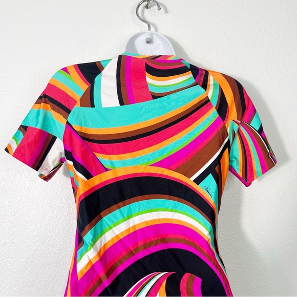 NEW Trina Turk Swoop Zip Up Short Sleeve One Piece Surfsuit Size Medium - Picture 6 of 7